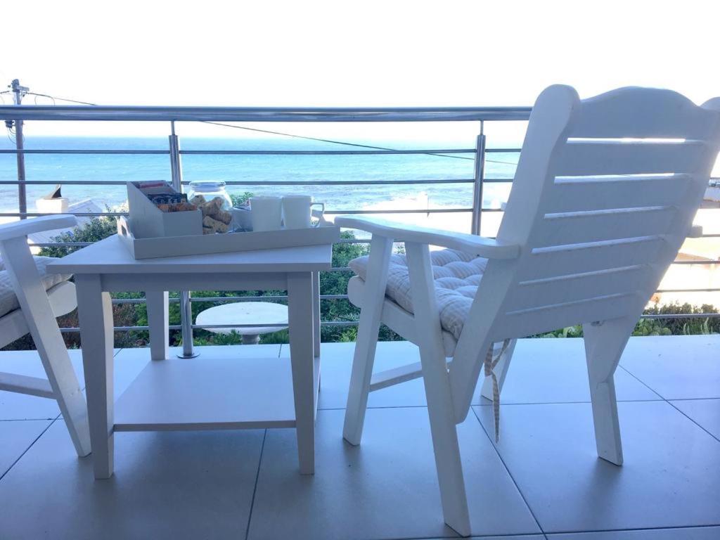Vermont Hermanus - Views, Sunny, Right On The Sea Eksteriør bilde